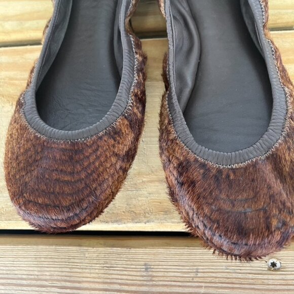 Tory Burch Calf Hair Animal Print Ballet Flats Size 7.5 brown - Picture 3 of 8